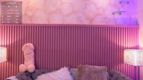 Snapshot of emiiscoot_1 chatting on January 13, 3:36 pm Emily online show from January 13, 3:36 pm