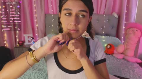 Snapshot of emiiscoot_1 chatting on January 29, 1:28 pm Emily online show from January 29, 1:28 pm