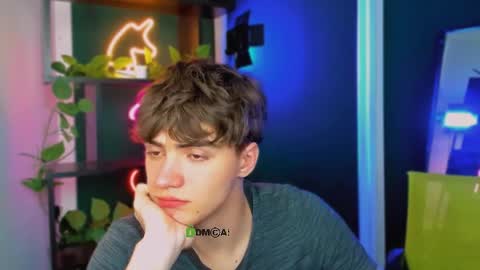 emil_lucky online show from April 2, 6:37 pm