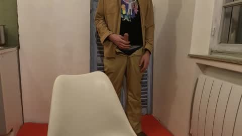 emile013 online show from January 11, 8:59 pm