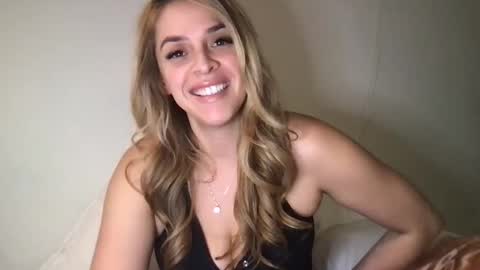 emilelovesyou online show from September 27, 4:43 am