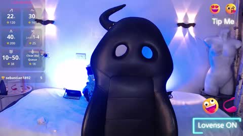 Emili roux online show from December 2, 4:05 pm