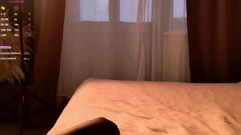 emilia_dream online show from September 18, 3:27 pm