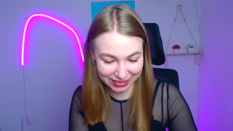 Emilia online show from March 5, 6:33 am