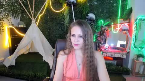 Emilia Bedy online show from October 15, 9:10 am