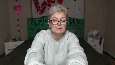 EmiliaGree online show from November 16, 7:49 pm