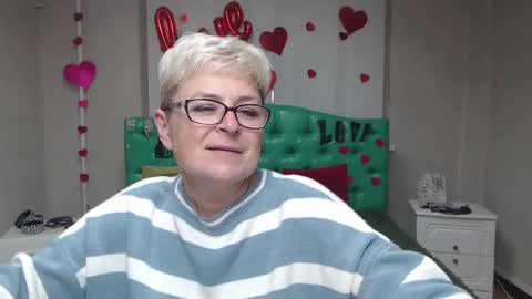 Snapshot of emiliagree chatting on September 30, 5:56 pm EmiliaGree online show from September 30, 5:56 pm