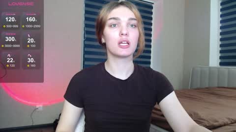 Emi online show from November 9, 8:11 pm