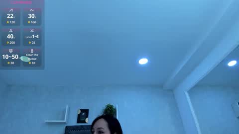 EmiliaRose online show from October 9, 9:20 pm