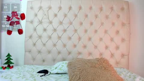 emilieandblake online show from November 22, 1:42 pm