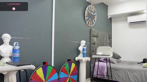 Emilio online show from March 31, 11:10 am