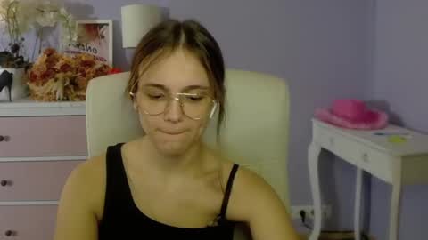 Snapshot of emilly_lust99 chatting on February 27, 11:50 am Emilly online show from February 27, 11:50 am