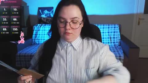 Emily online show from April 4, 5:20 pm