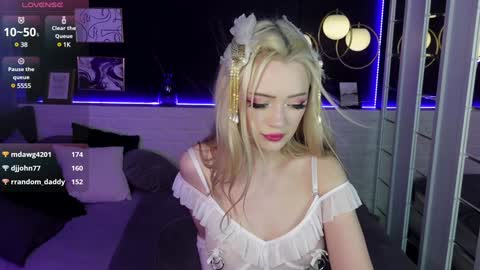 Emily online show from January 31, 3:09 am