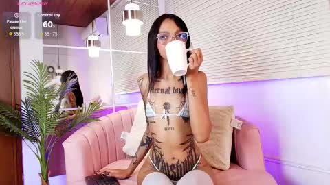 Emily Burton online show from February 5, 12:31 pm