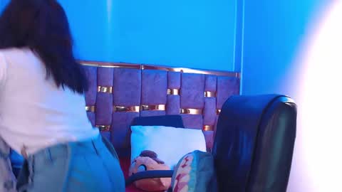 Snapshot of emily_fox_3 chatting on September 9, 3:28 am emily fox 3 online show from September 9, 3:28 am