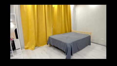 Snapshot of emily_gold1 chatting on February 1, 4:35 am My name is EMILY. Please say hello I like to chat with you. If you have requests or dirty talk please  online show from February 1, 4:35 am