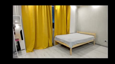 Snapshot of emily_gold1 chatting on February 26, 1:36 am My name is EMILY. Please say hello I like to chat with you. If you have requests or dirty talk please  online show from February 26, 1:36 am
