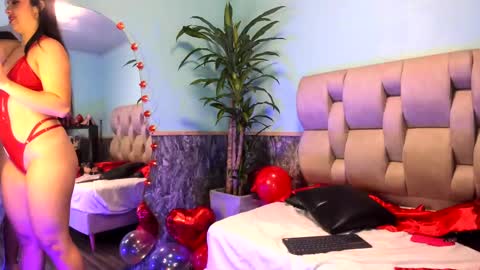 Snapshot of emily_jones3 chatting on February 15, 5:17 pm Emily online show from February 15, 5:17 pm