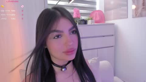 Snapshot of emily_kenner chatting on September 29, 7:13 pm EmilyKenner Independent model online show from September 29, 7:13 pm