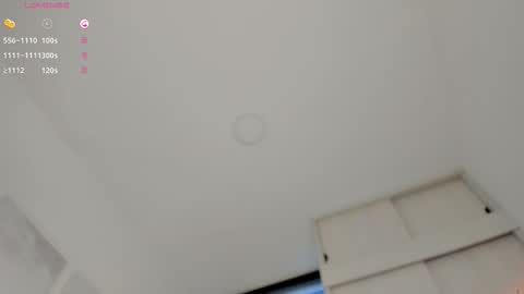 EmilyKenner  Independent model  online show from December 15, 2:35 pm