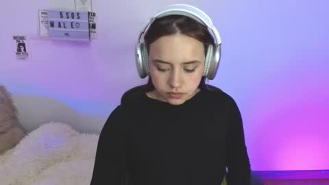 Emily Lindey online show from February 21, 10:07 am