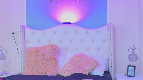 Snapshot of emily_loperaa chatting on October 19, 12:26 am Emily online show from October 19, 12:26 am