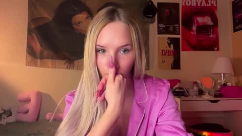 Emily online show from March 3, 10:28 pm