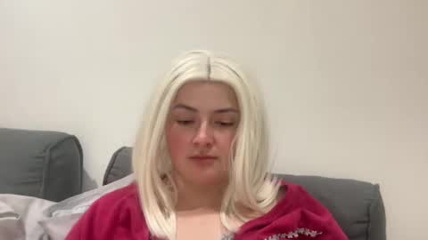 emily_morning_dew online show from February 1, 8:50 pm