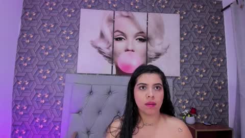 Snapshot of emily_rivera78 chatting on September 18, 7:45 am Emily online show from September 18, 7:45 am