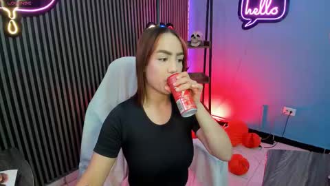 Emily  online show from November 1, 6:12 am