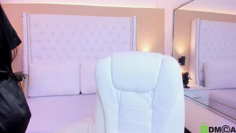  EMILY  online show from November 7, 4:59 am