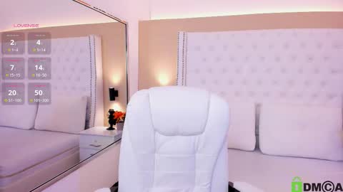  EMILY  online show from November 9, 5:11 am