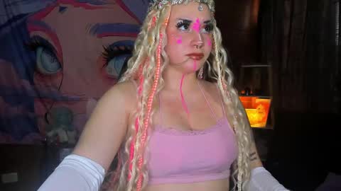 Snapshot of emily_salvatore chatting on September 25, 6:04 pm emily_salvatore online show from September 25, 6:04 pm