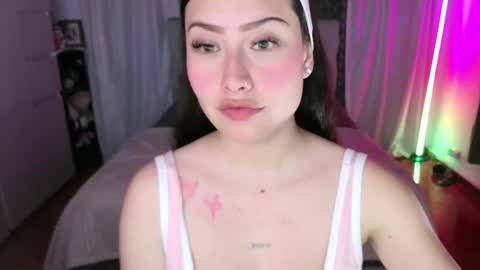 Emily  Swan online show from January 7, 2:05 am