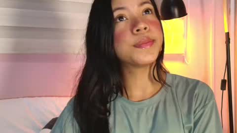 Snapshot of emily_sweett12 chatting on September 10, 1:34 pm Emily online show from September 10, 1:34 pm
