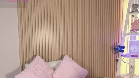 Emily online show from March 27, 12:17 pm