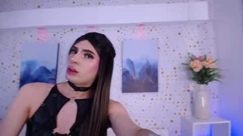 Emily. online show from November 7, 4:04 am