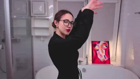 Emily online show from December 5, 6:27 pm