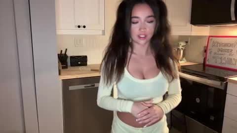 emilyfawn online show from February 28, 3:21 am