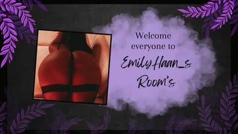 Snapshot of emilyhaan_ chatting on February 4, 11:06 pm Emily online show from February 4, 11:06 pm