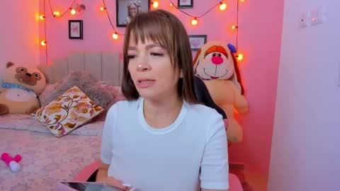 Snapshot of emilyharrix chatting on September 13, 8:55 pm Emily online show from September 13, 8:55 pm
