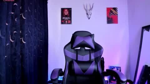  Emily Support me to have 100 likes plx online show from November 7, 7:27 pm