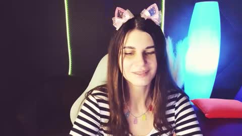 Emily online show from October 10, 8:20 am