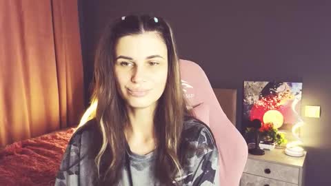 Emily online show from September 29, 5:39 am