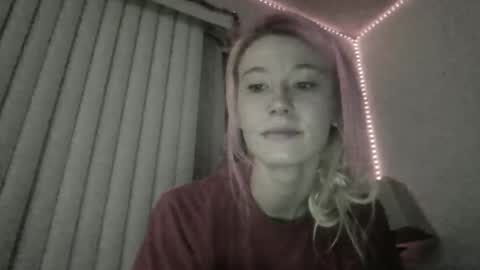 emilywarren296 online show from November 30, 12:23 pm