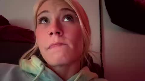 emilywarren296 online show from October 14, 6:00 pm