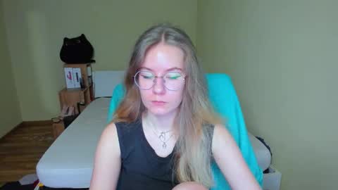 Emily online show from February 16, 9:48 am