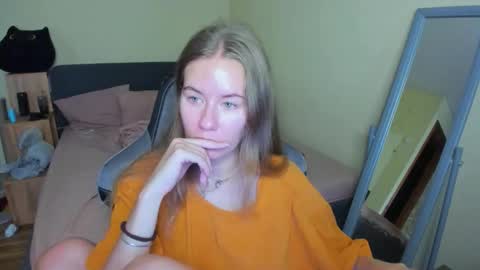 Emily online show from September 20, 9:12 am