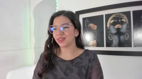 Snapshot of emilyy_cooperr chatting on September 29, 12:15 pm emilyy_cooperr online show from September 29, 12:15 pm